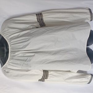 Elizabeth and James White Embroidered BohoPeasant Blouse Long Sleeve Size Small